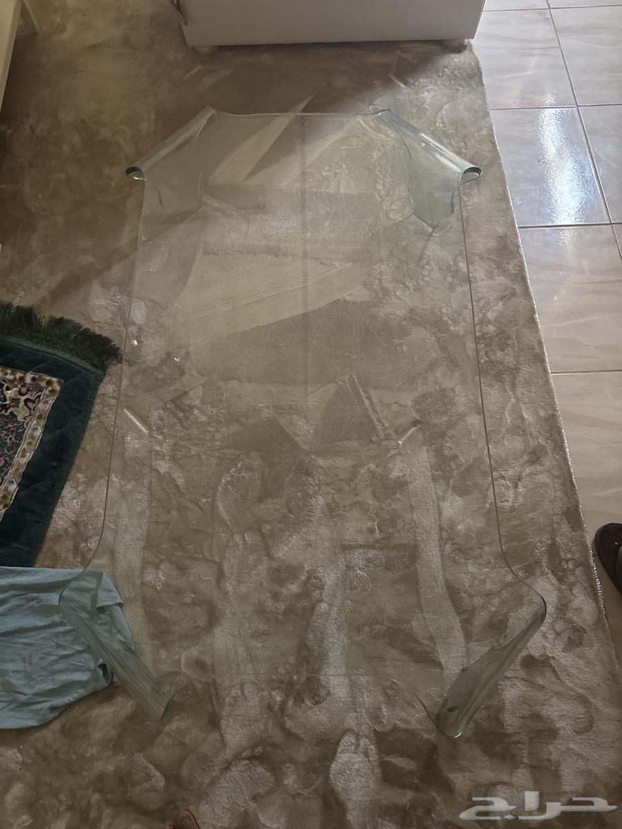 Glass table64529783929345112
