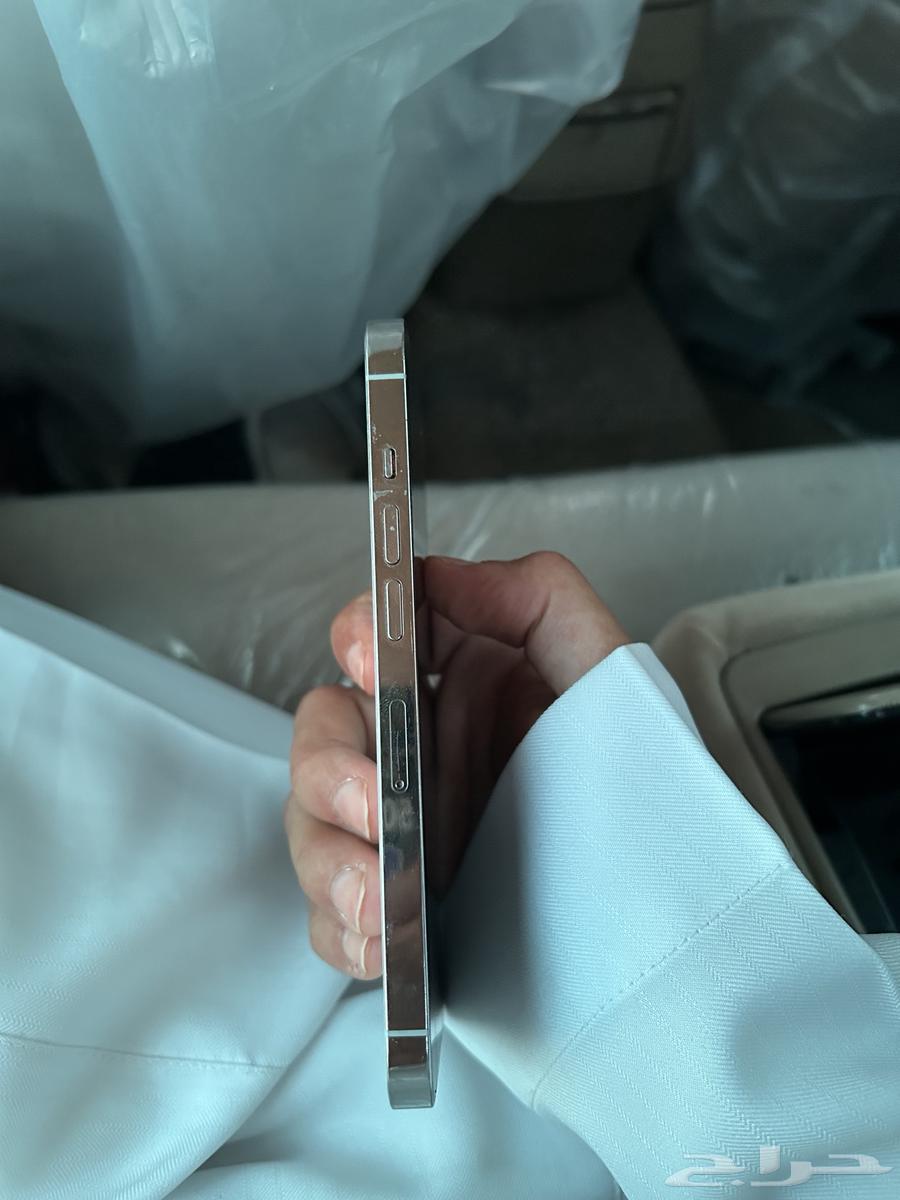 ايفون 13برو نضيف64529562397571113