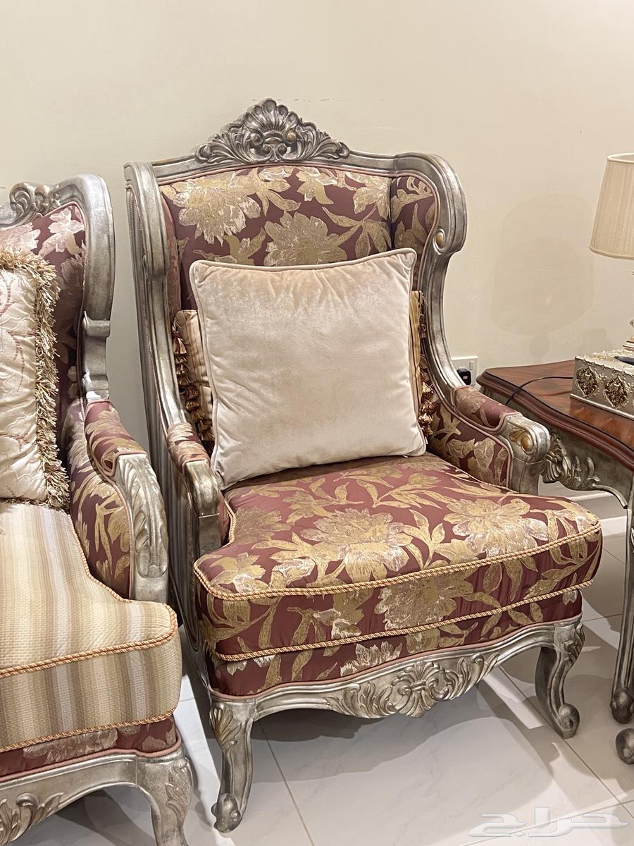 Formal sofa with tables64534775400195114