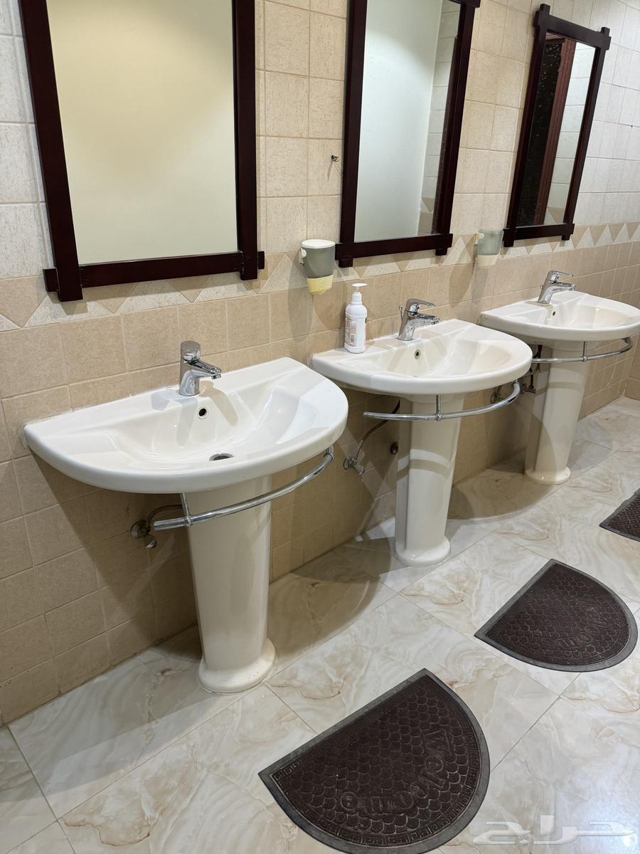 5 مغاسل الخزف السعودي ومكيف للبيع64532918070145110