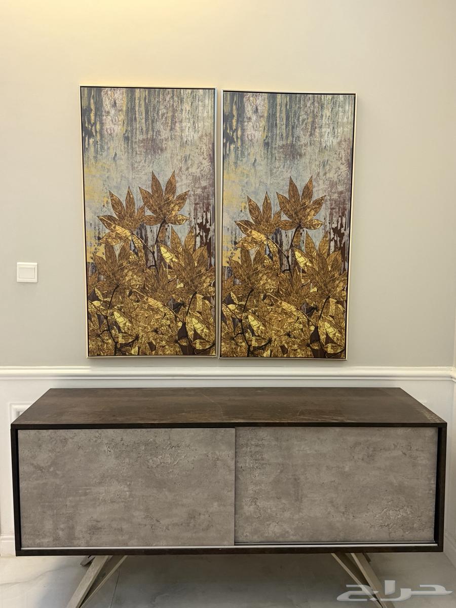 For sale table and two panels64529783892737110