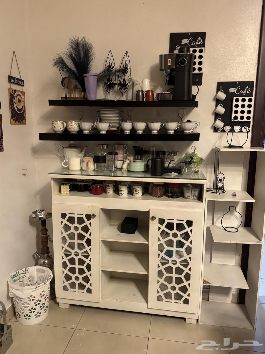 ركن قهوة كامل نظيف مثل ماتشوفون64534705242497111
