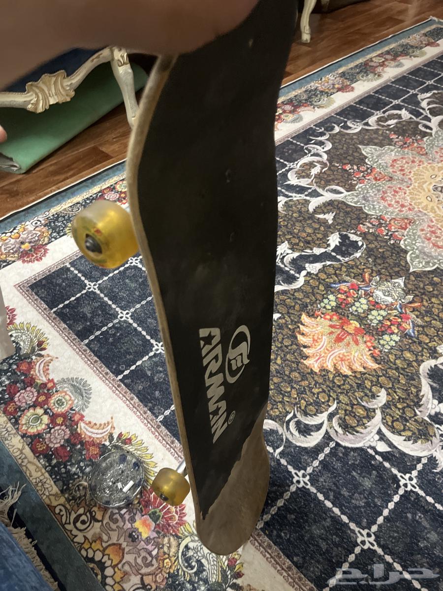 سكيت اصلي بحالة الوكاله على السوم64533563874817111