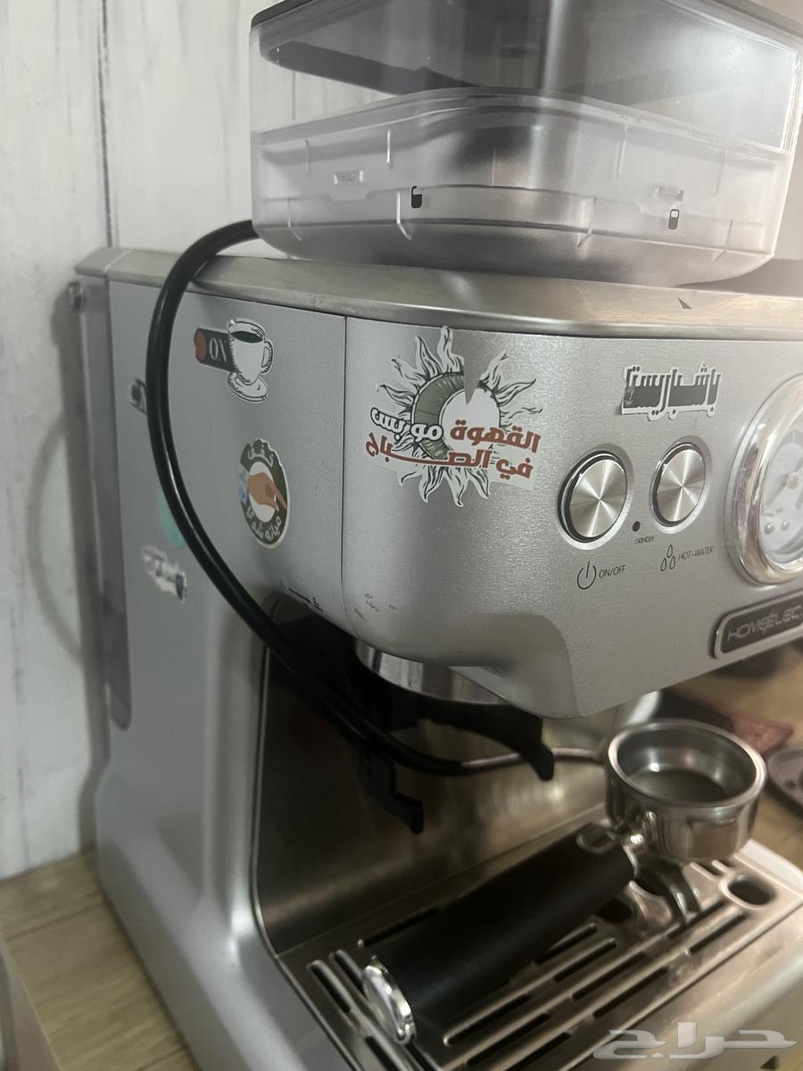 الالة قهوه مع مطحنه لي الاسبرسو وV60 ممتازة خاليه من اليوب64532226906755110