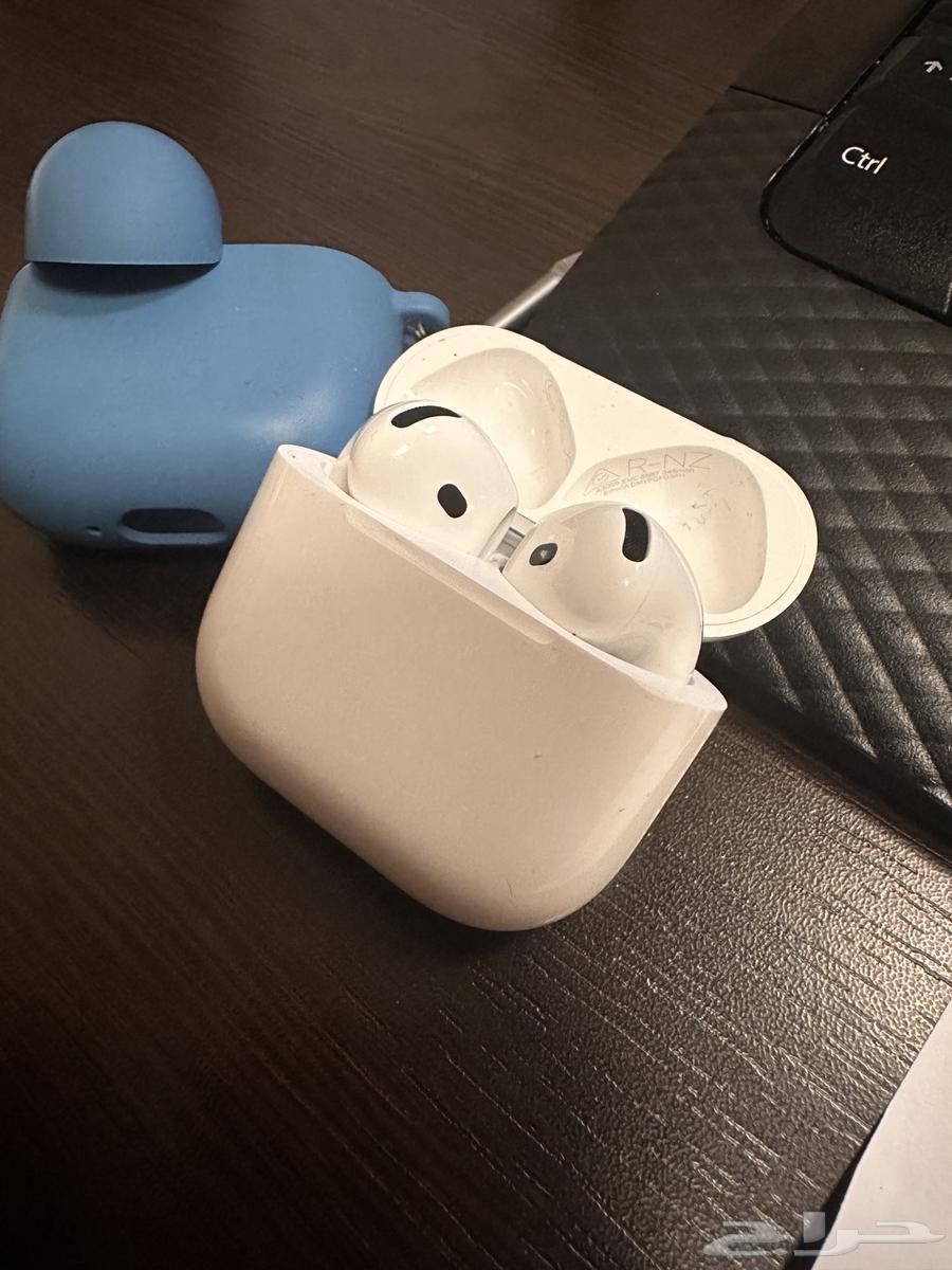 Third-generation earbuds, fully functional with clean usage64530954198914112