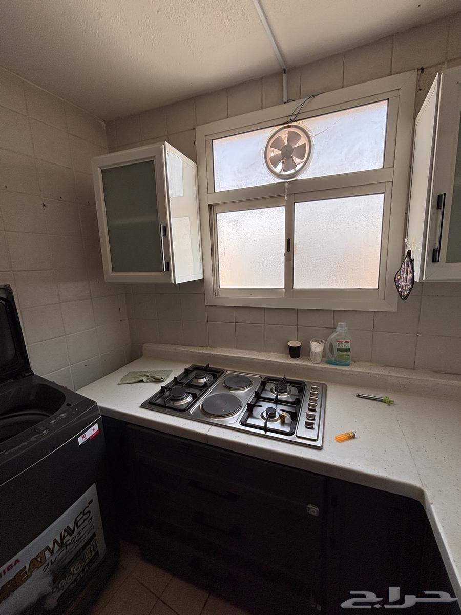 مطبخ للبيع بدون الاجهزه الكهربائيه مستعجل اليوم64529504905346114