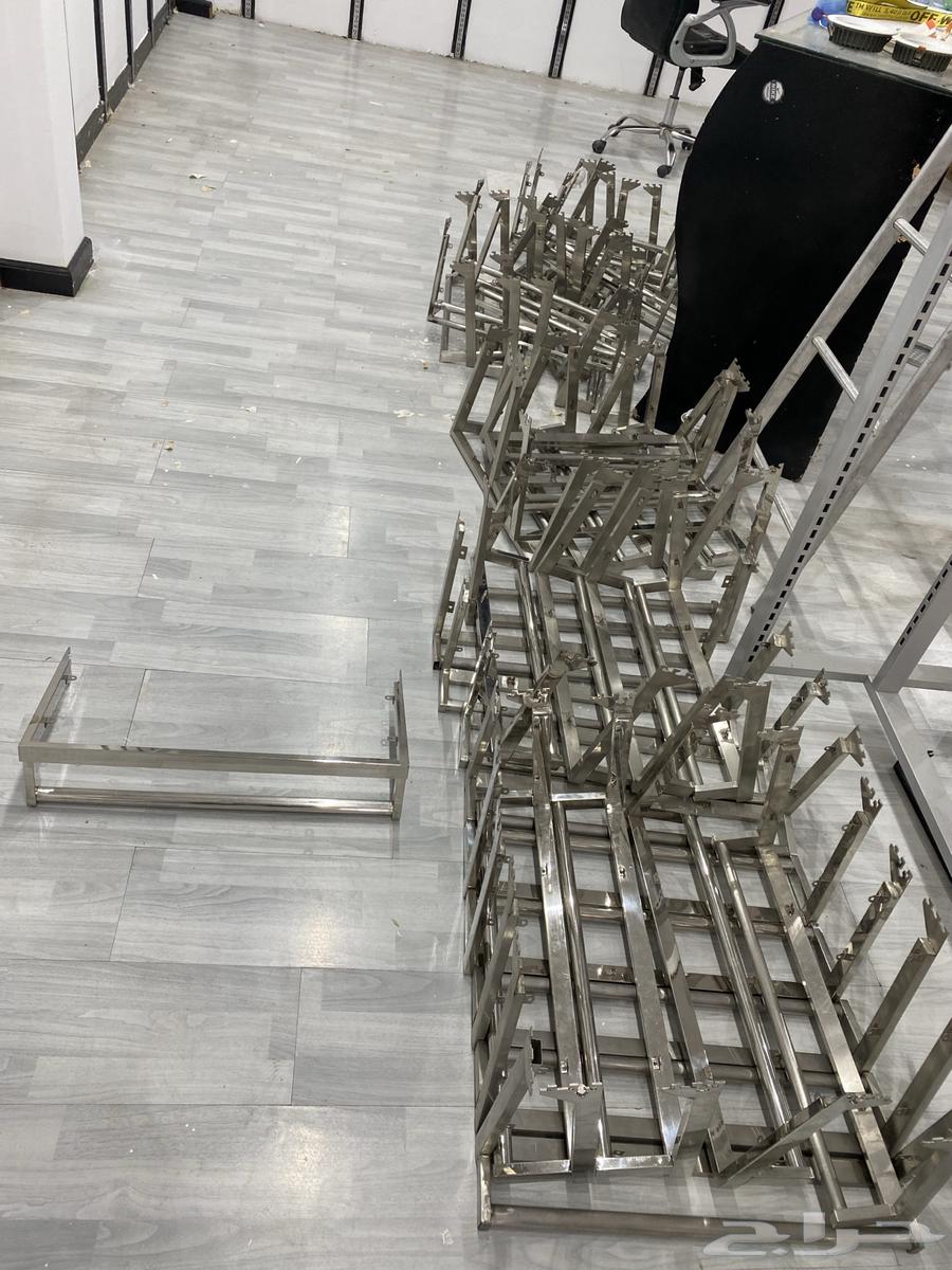 ديكور محل ملابس متكامل وبحاله ممتازه64528054493442113