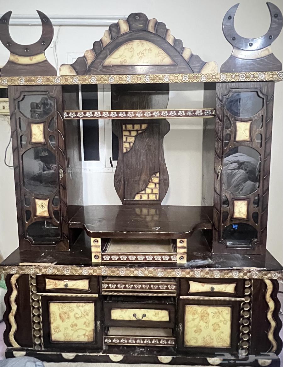 Clean closet for sale, no cracks64532325748355110