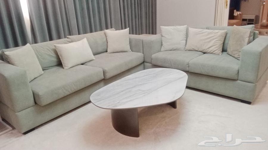 كنب صالة وطاولة وسط رخام64531280843138111