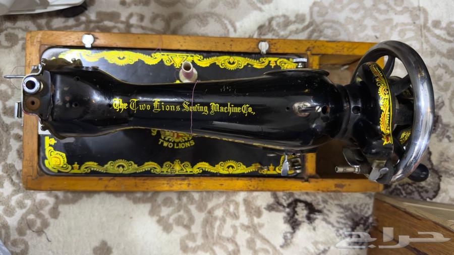 مكينة خياطة لبييع مع شنطة تراثيه64531773969153111