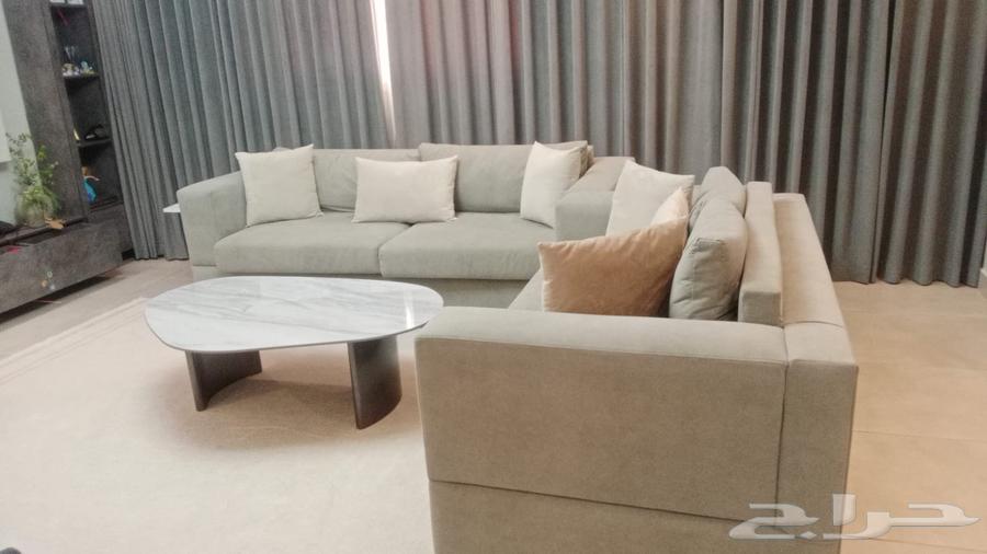 كنب صالة وطاولة وسط رخام64531280843138112