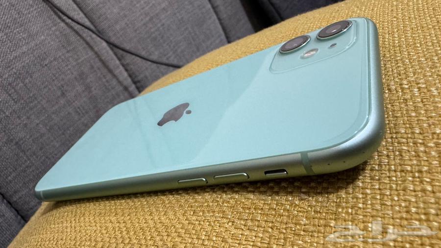 ايفون 11 العادي 128 جيجا مستخدم نظيف64530613821058114