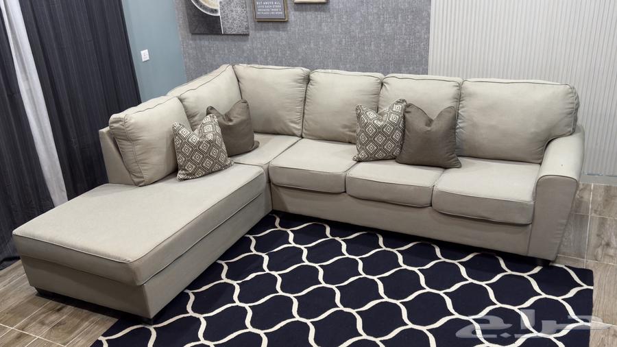 American corner sofa with open end (used)64531519373442111