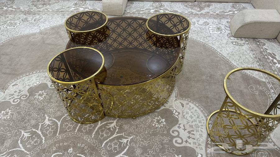 طاولة كبيرة معا اربع طاولات صغار64532663729283112