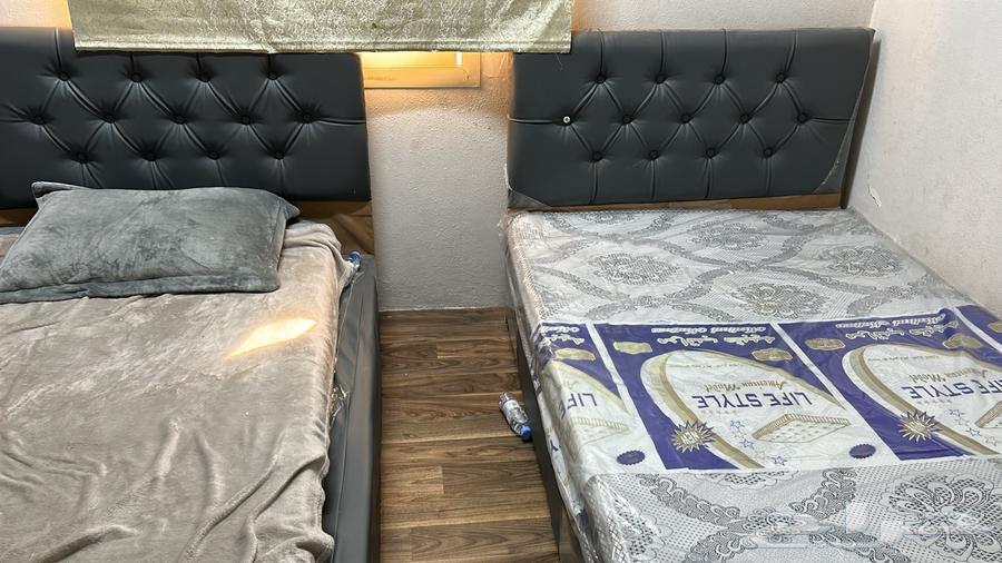2 double bed, almost new. Clean. For 800 riyals with mattress64498020762243112
