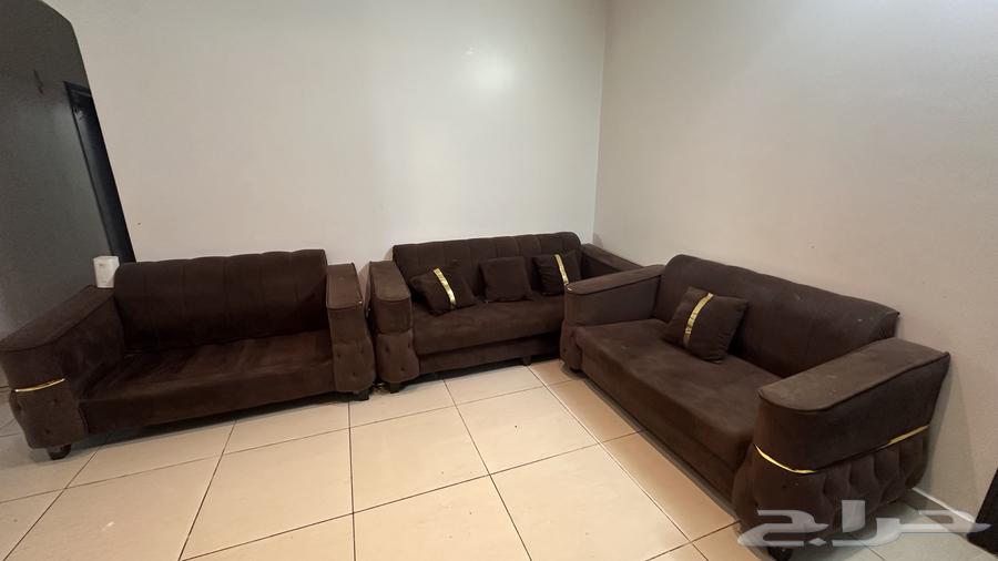 كنب صالة 3 قطع مع مخدات خاصه في الكنب64532269301377110