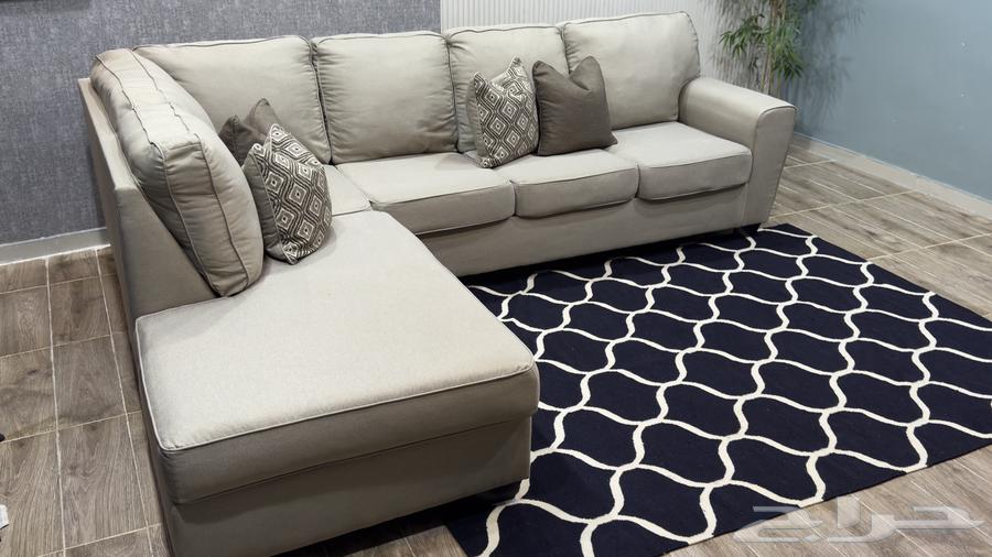 American corner sofa with open end (used)64531519373442113