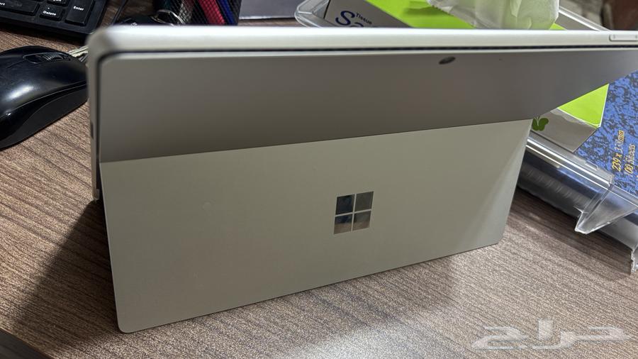 لابتوب ميكروسوفت سيرفس 11 برو64531533067009111