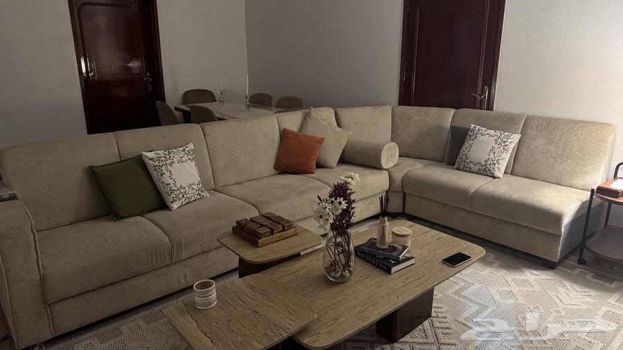 كنب (بيج)جديد بيع بسبب نقل المنزل64528012255618110