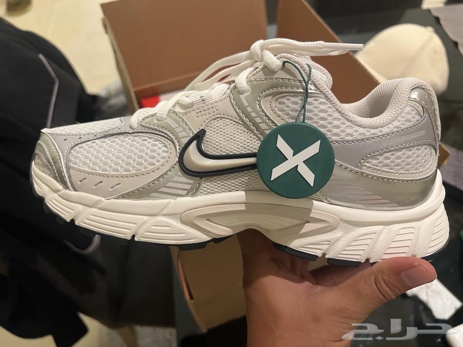 شوز نايكي نسائي nike v5 runner اصلي للبيع64529562375042110