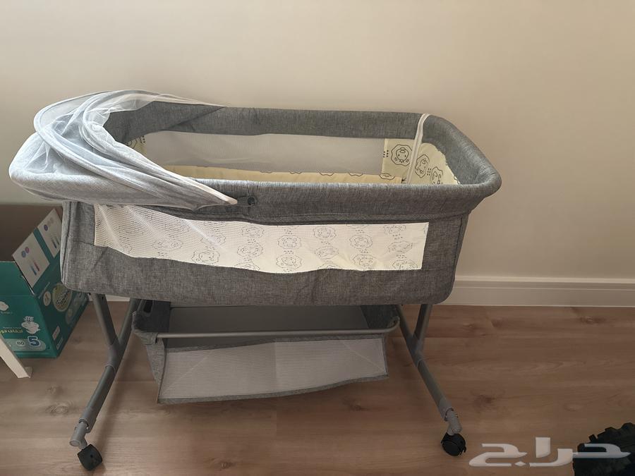 سرير اطفال للبيع حالته ممتازة64531407009537110