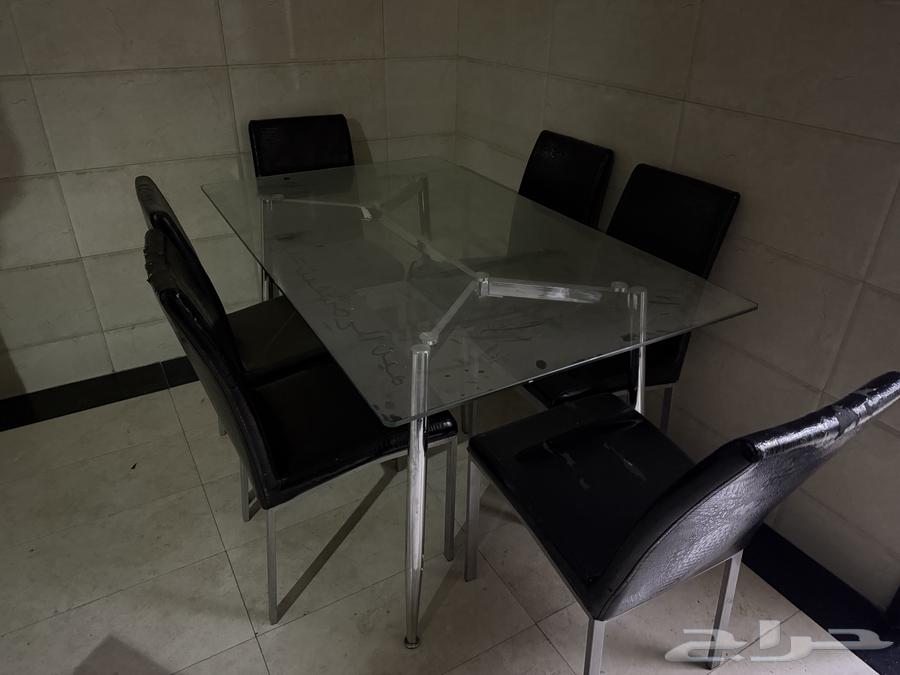 Dining table64532961160322111