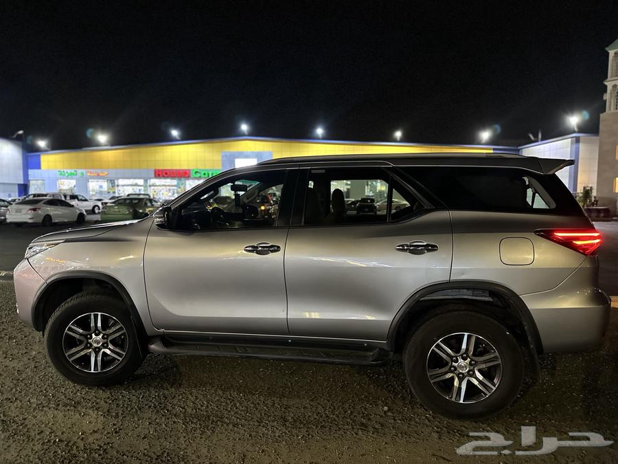 فورتشنر للبيع64531873188994111