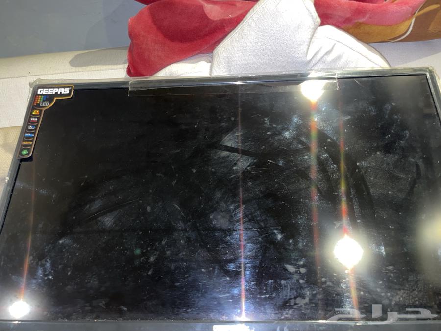 شاشه ل البيع حدي فيها250 ريال64530008981506110