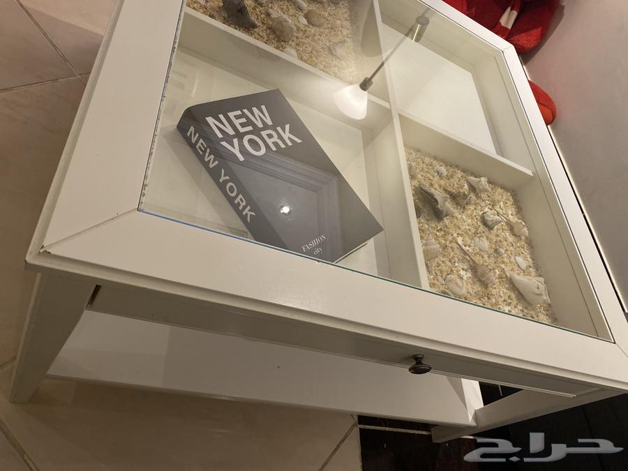 Ikea table64530997199618111