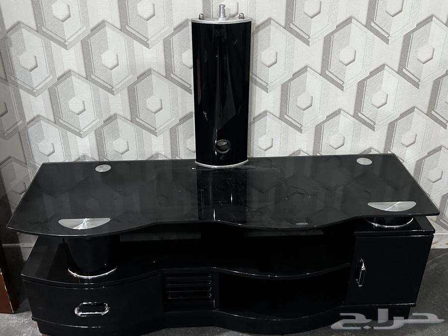 طاولة للتلفزيون64532283084033111