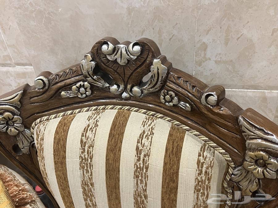 كرسيين وطاولة مدخل64533790154755112