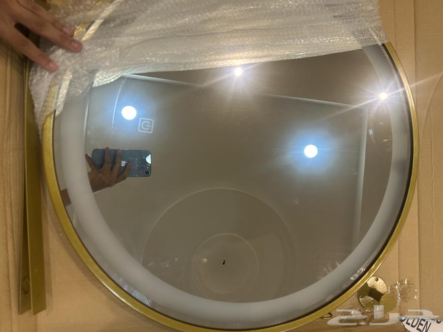 مرآيه بطابع دائري عصري وانيق ب ليد للمداخل او المغاسل64532156356354114