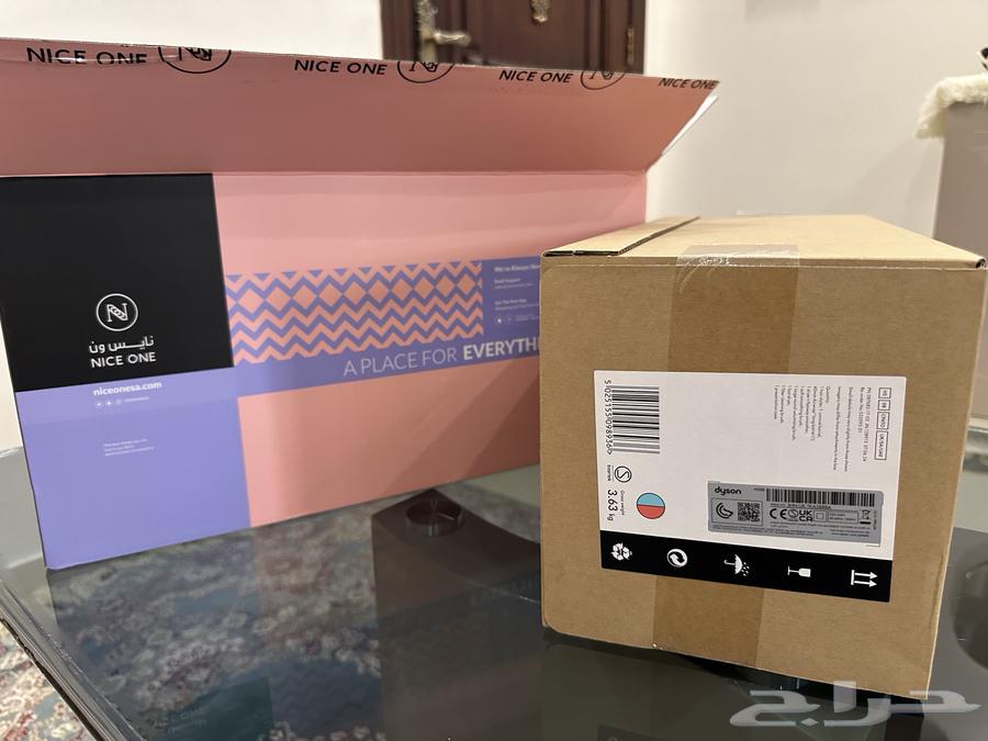 مصفف شعر دايسون (جديييد لم يتم فتحه) سشوار دايسون64527376405762110