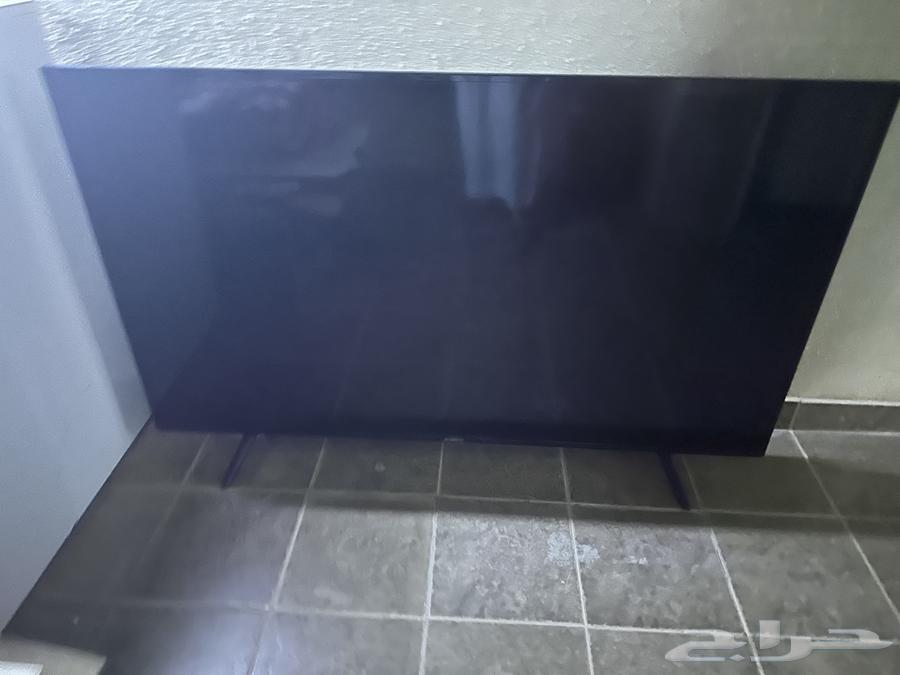 للبيع شاشه عرض 65 بوصه من شركة skyworth مع الريموت64530064926722114