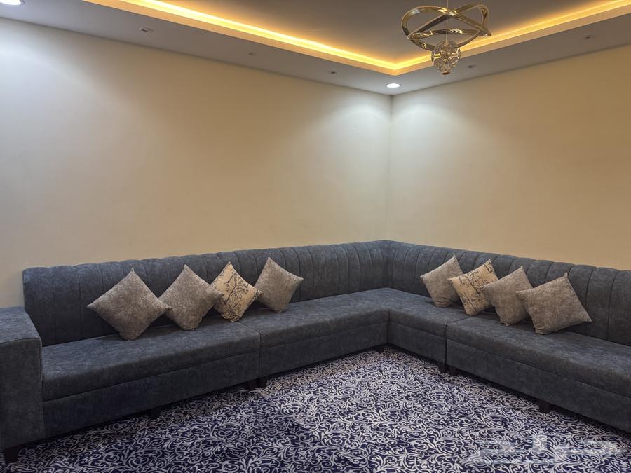 للبيع كنب حرف ال L مع المخدات64533916518913112