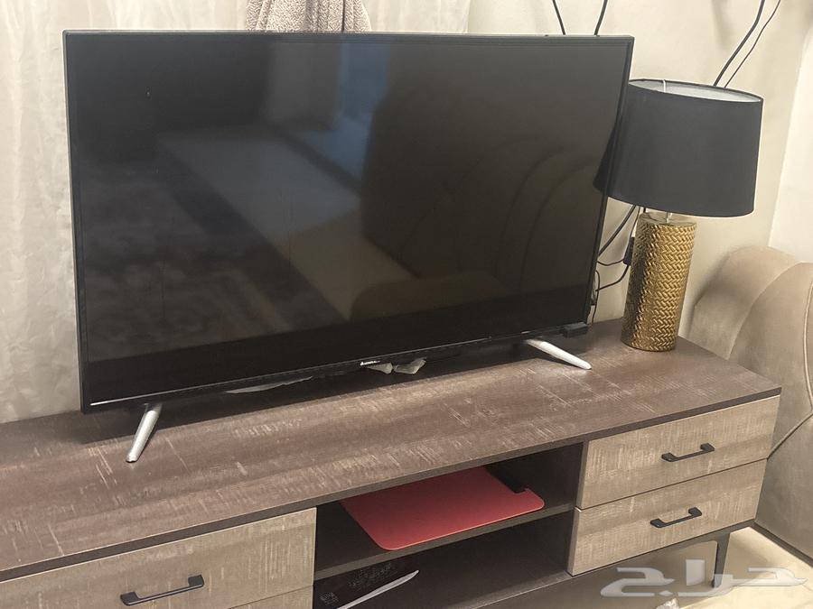 طاولة تلفاز للبيع64533578121602110