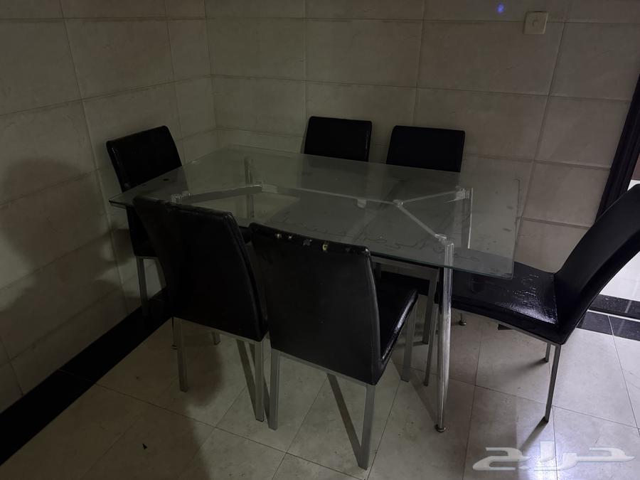 Dining table64532961160322112