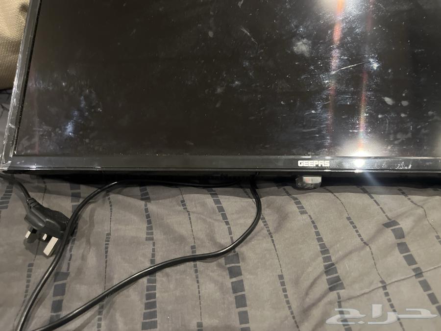 شاشه ل البيع حدي فيها250 ريال64530008981506112