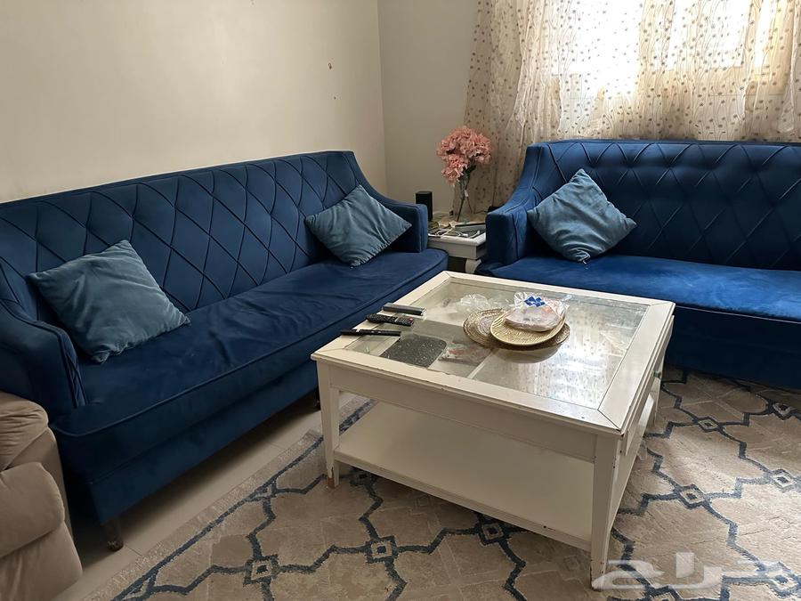 كنب بحالة جيدة للبيع للتواصل64528182186114110