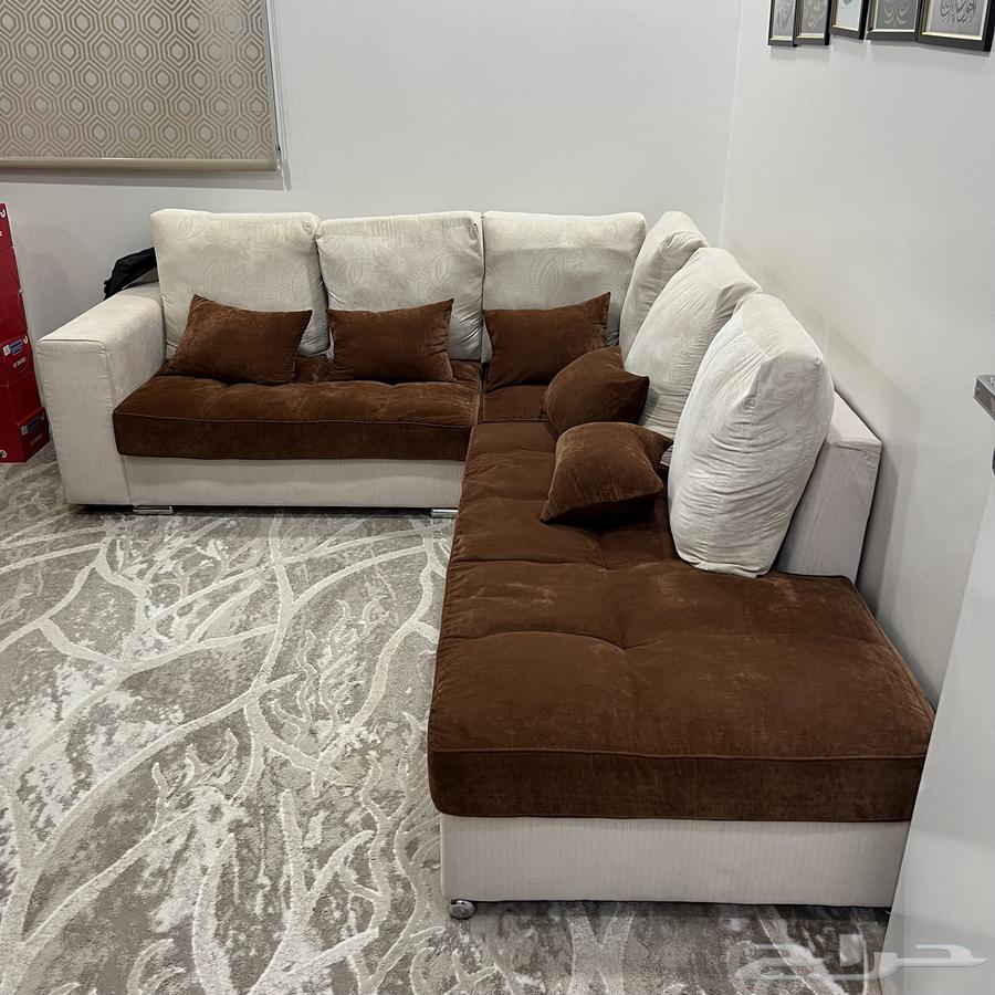 Sofa and dining table for sale64529121871874111