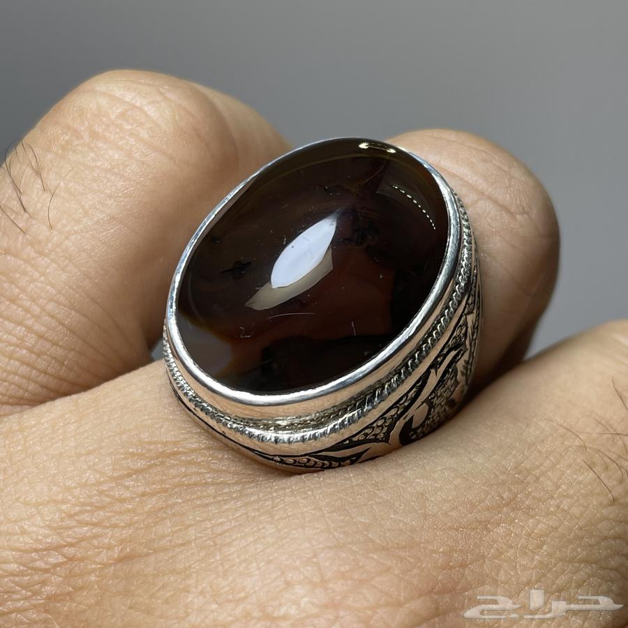 خاتم فضة بصياغة فاخرة بحجر عقيق يماني مصور64510140039937110