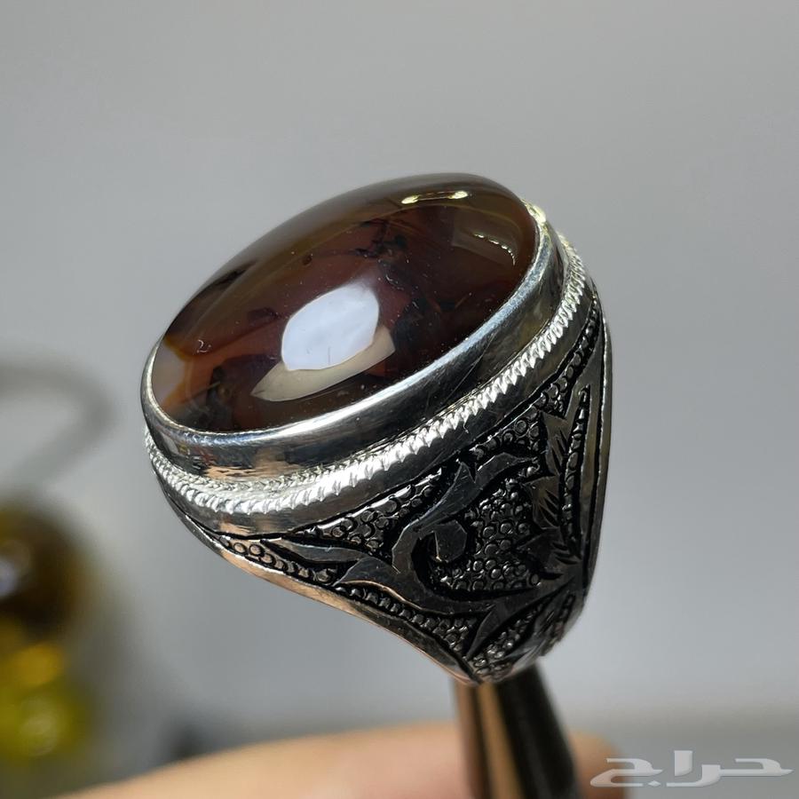 خاتم فضة بصياغة فاخرة بحجر عقيق يماني مصور64510140039937111