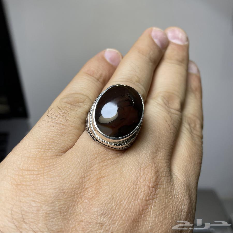خاتم فضة بصياغة فاخرة بحجر عقيق يماني مصور64510140039937113