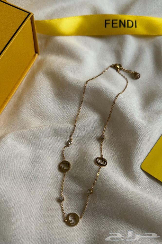 سلسال فندي أصلي مع الكرتون والكيس64530656299907110