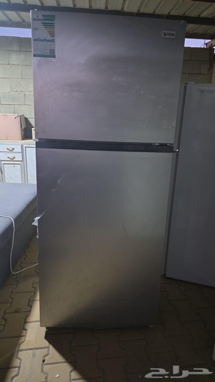 Three refrigerators with specifications on display64532719595265112