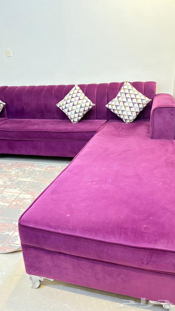 L-shaped sofa with very clean cushion, contact via WhatsApp at number64527927749377113