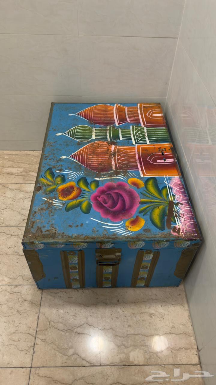 مكينة خياطة لبييع مع شنطة تراثيه64531773969153113