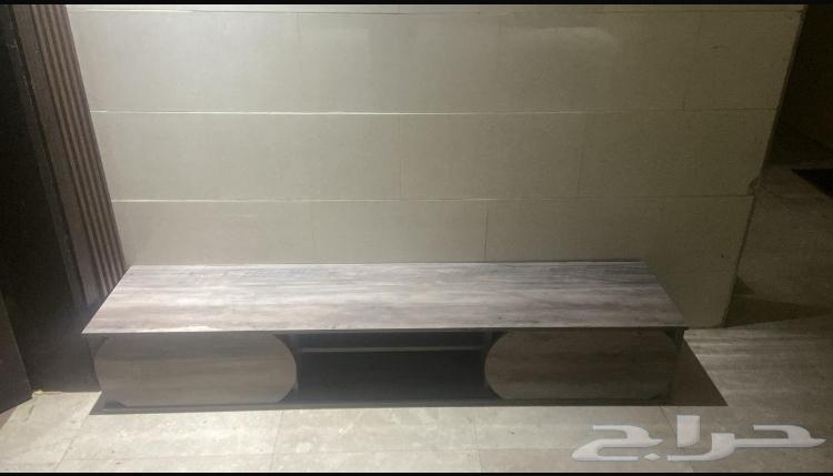 طاولة للبيع 15064527683990145111