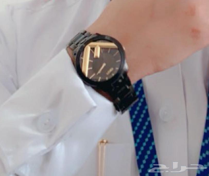 ساعة فندي الاصلية مع جميع اغراضها والفاتورة64529980790403110