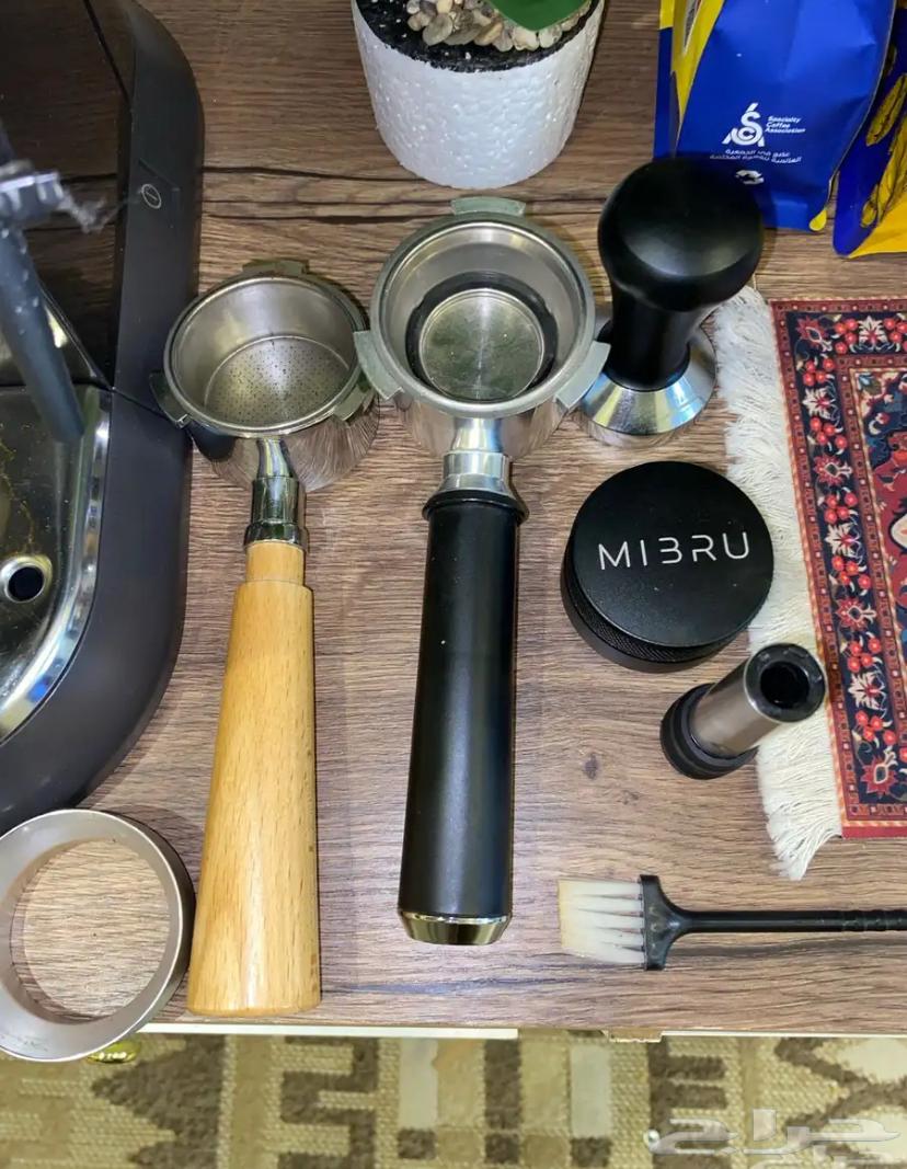 مكينه قهوه من شركة ديلونجي64534244682114113